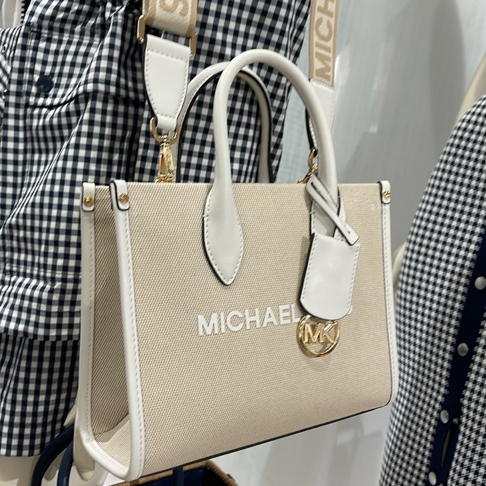 Michael Kors Mirella Small Shopper Top Zip Logo Crossbody XBODY
Optic White
NW - Picture 13 of 16